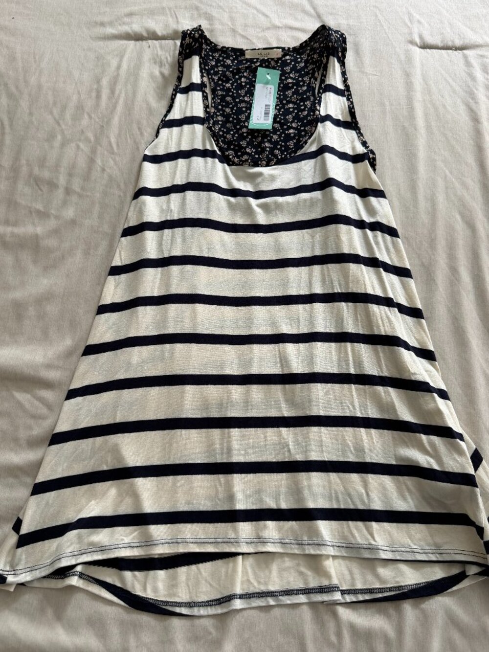 Le Lis Sleeveless Top - Size M